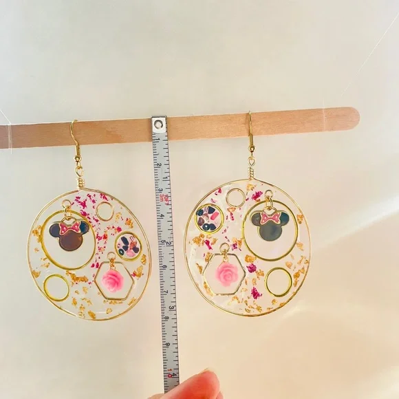 Disney Minnie Mouse earrings - Picture 5 of 5